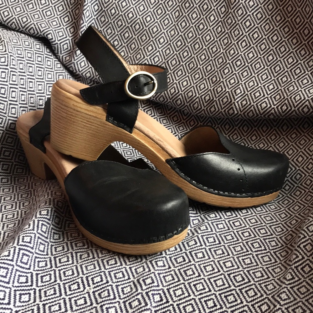 Dansko Maisie/Sam sandals